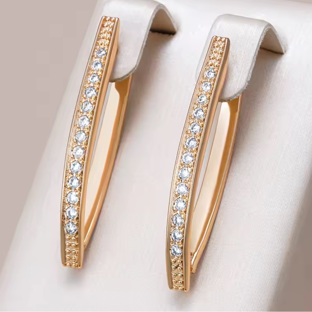 🌟 Earrings - Picture 5 of 8